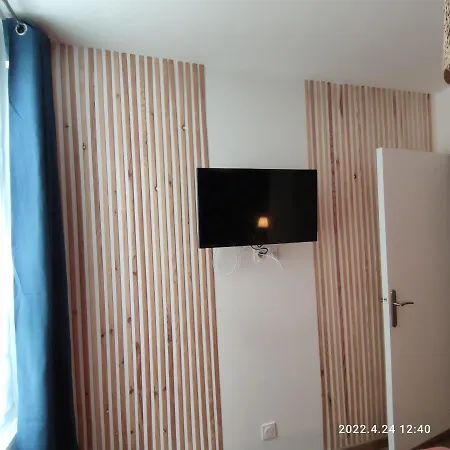 Les Mouettes Du Port 翁弗勒尔